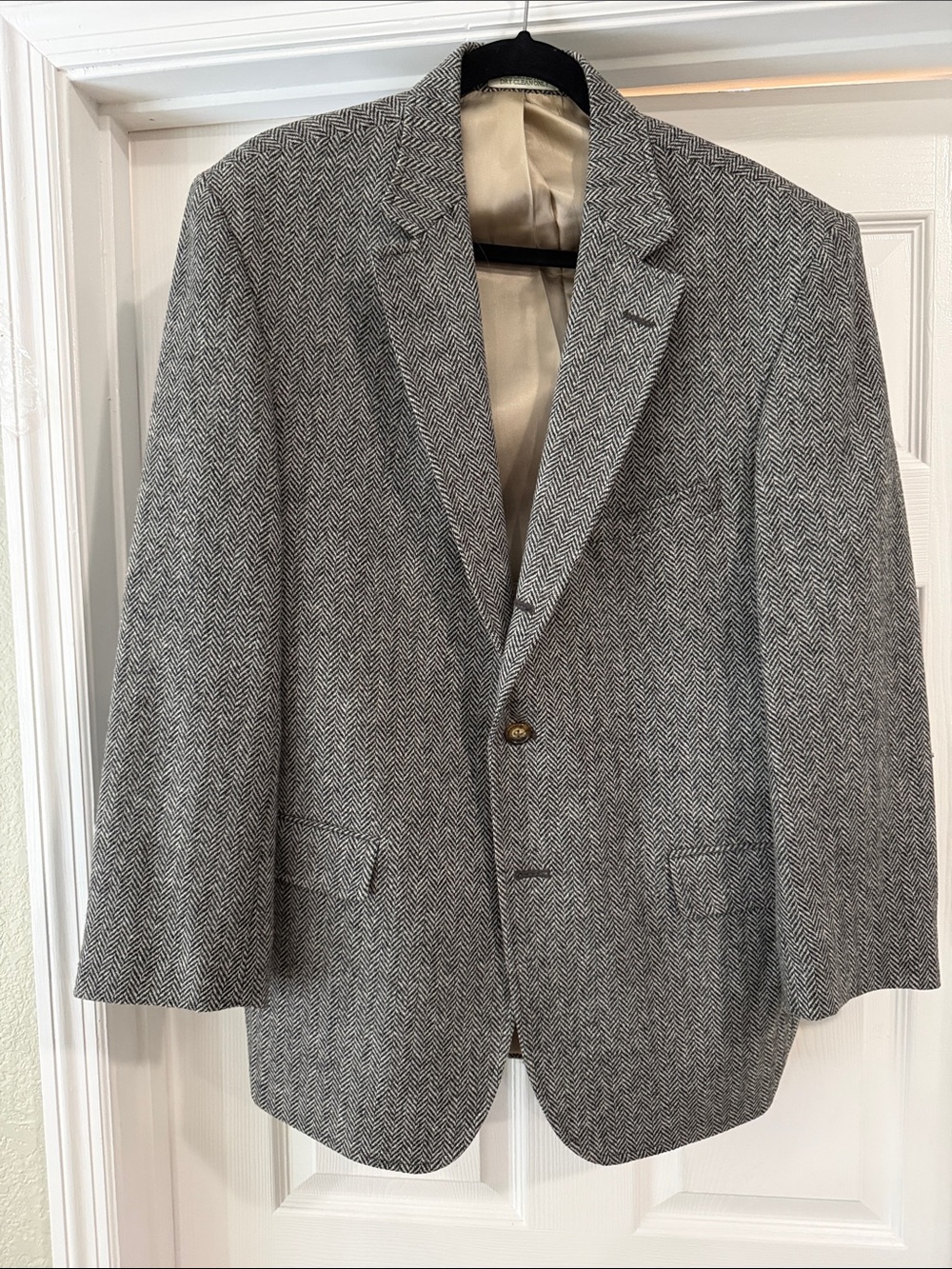 Orvis Men's Gray Herringbone Wool Blazer - Classic Tailored Style - 42R